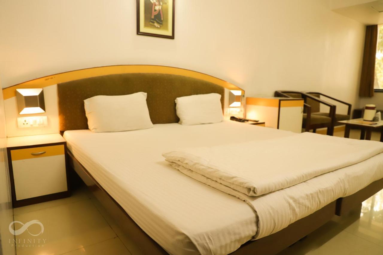 Blue Diamond The Hotel Korba Luaran gambar